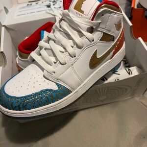 Nike Kids Sneakers White Blue Red Gold